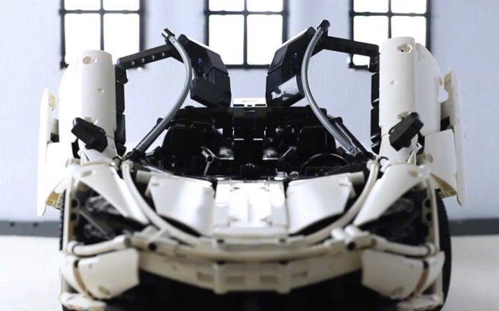 McLaren 720S made of LEGO® parts, which was assembled in two years