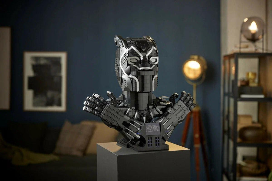 Presentation of the new Lego collection set 18+ "Black Panther"