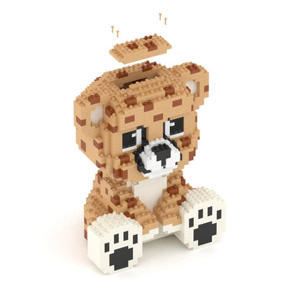 Cheetah building block set with a display stand showing dimensions.