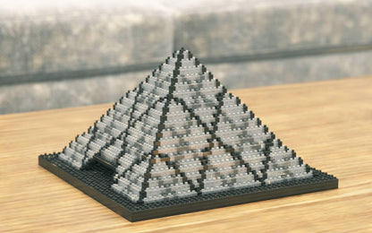 Pyramide De Louvre - LAminifigs , lego style jekca building set